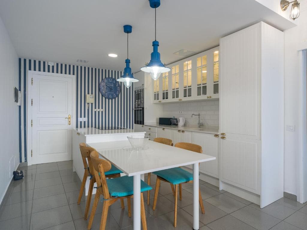 Blue Horizon Mogan 5